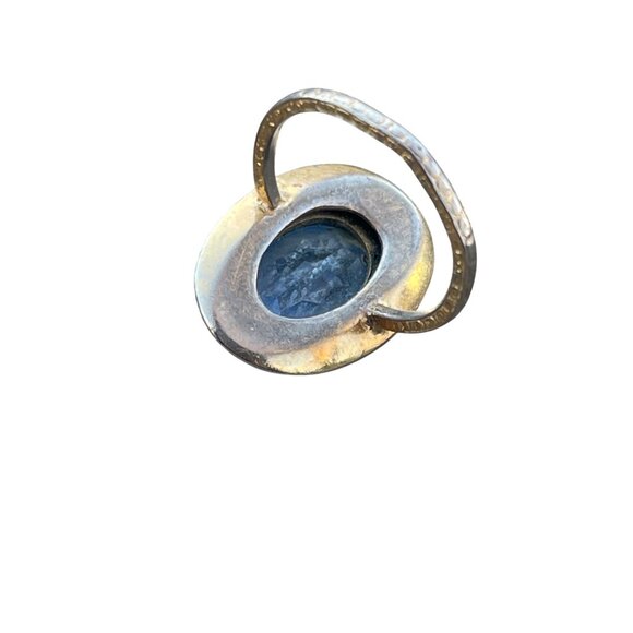 Vintage Gold Plated Ring Intricate Design Faceted Glass Blue Stone Size 7 3/4 - Picture 5 of 6
